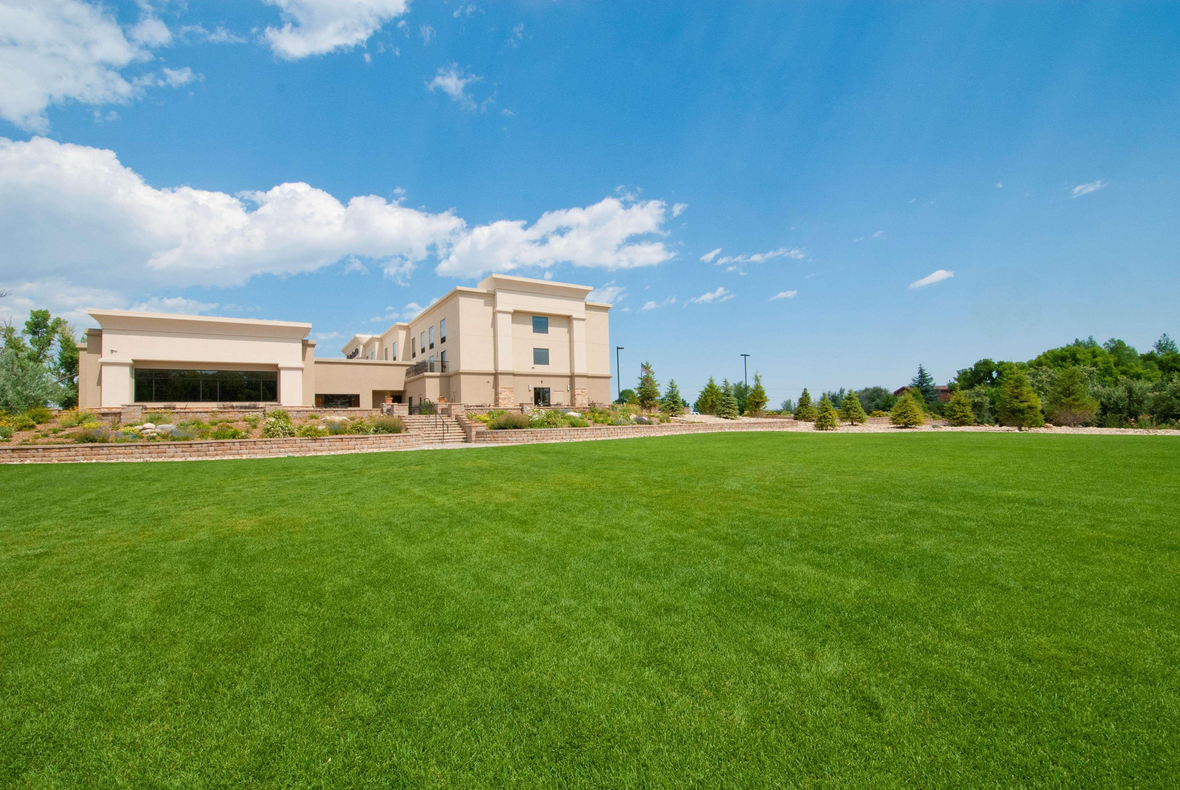 Hampton Inn & Suites Buffalo Exterior photo