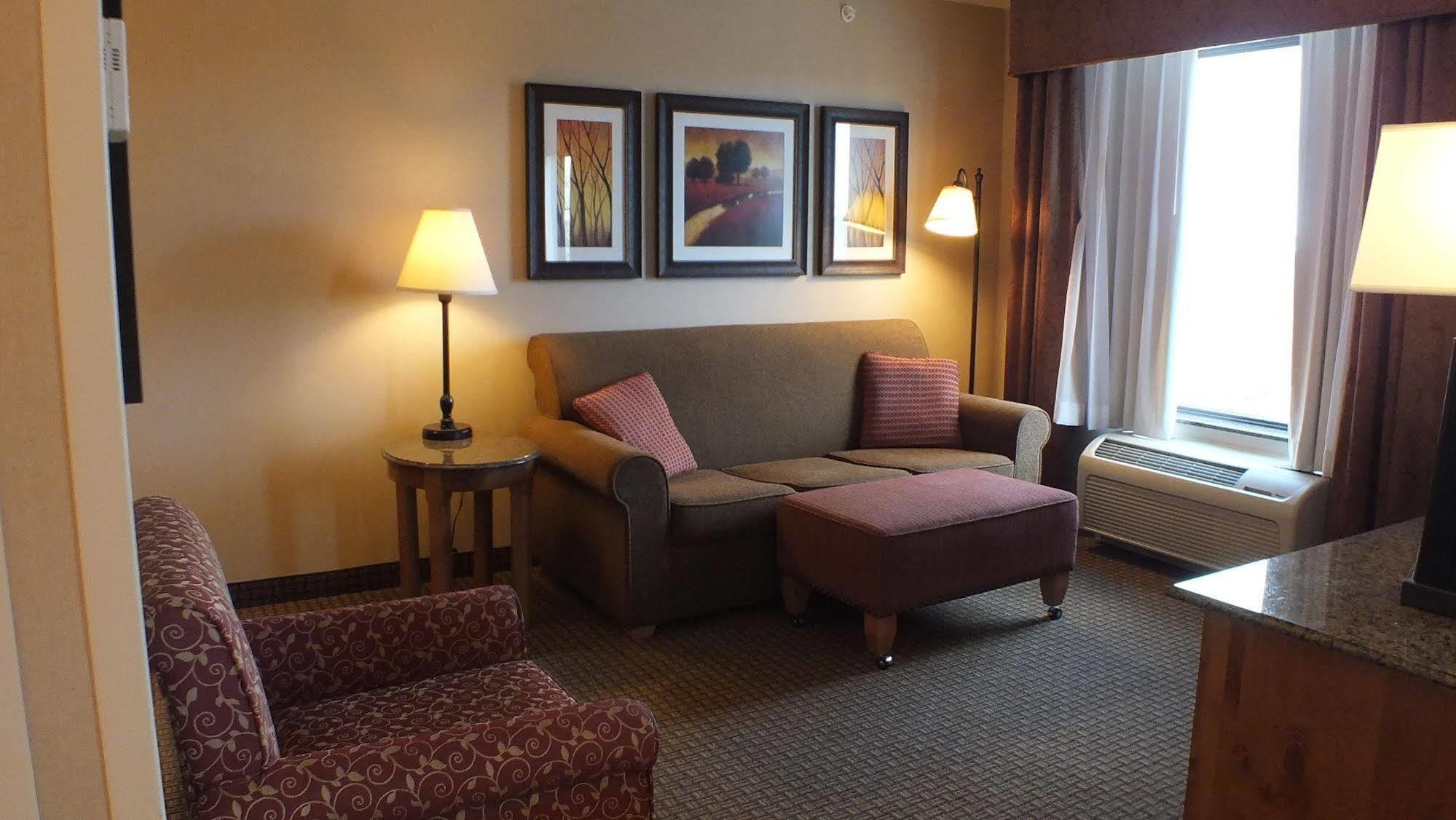 Hampton Inn & Suites Buffalo Exterior photo